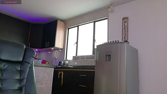 Silvanna-Moree Live XXX-chat