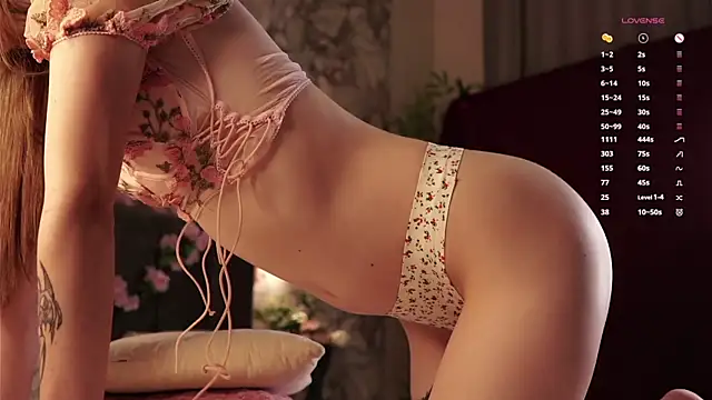 دردشة LynHillaire الجنسية المباشرة