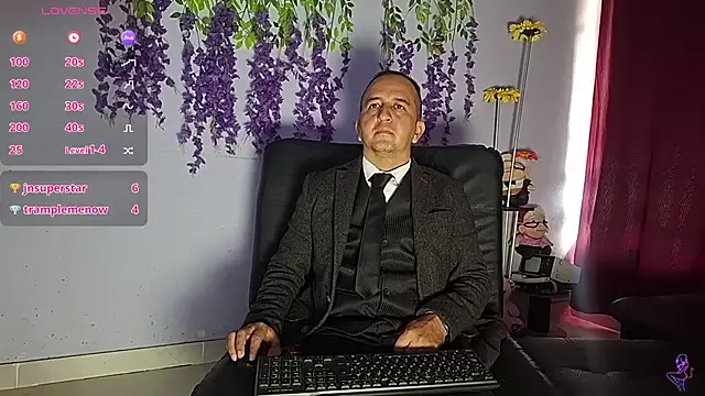 GreisyAndHazzan live XXX chat