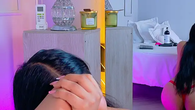 Онлайн чат XXX VioletBloomm