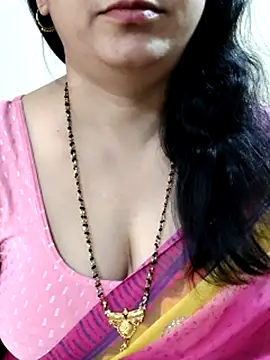 Yazhini-Cam Webcamshow