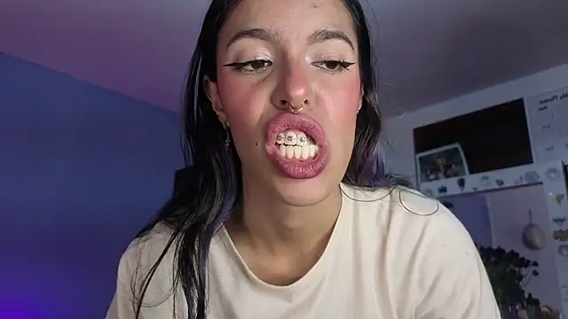 دردشة stephania_t الجنسية المباشرة