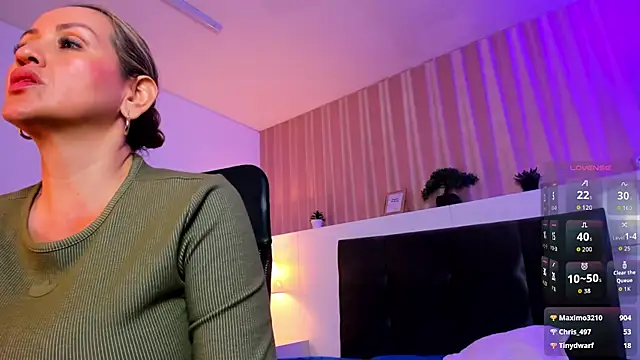 Онлайн чат XXX Xiomara_Cephei