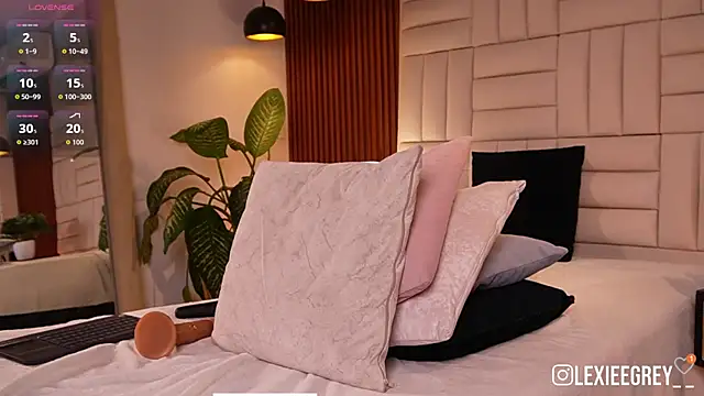 Онлайн чат XXX lexiee_grey_