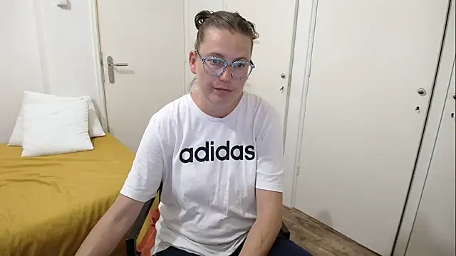 cumfun Live XXX Chat