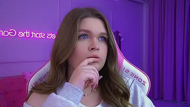 CrystalLyons Chat XXX in diretta