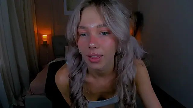 LuluAlis 现场XXX聊天