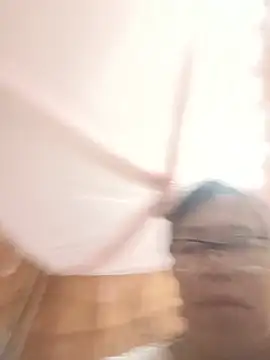 Chat XXX en directo de Chilly-wet