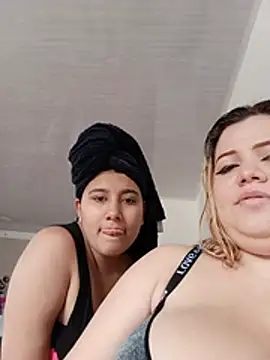 Sara_y_Amy's Live XXX Chat
