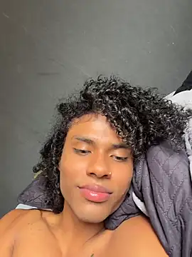 Czat XXX na żywo – Lucas_eevans