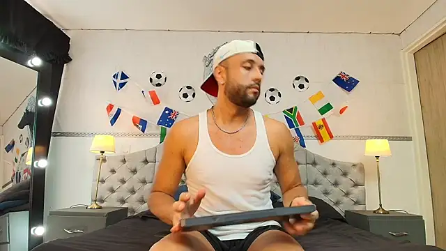 Lyam_Vossn Live XXX chat