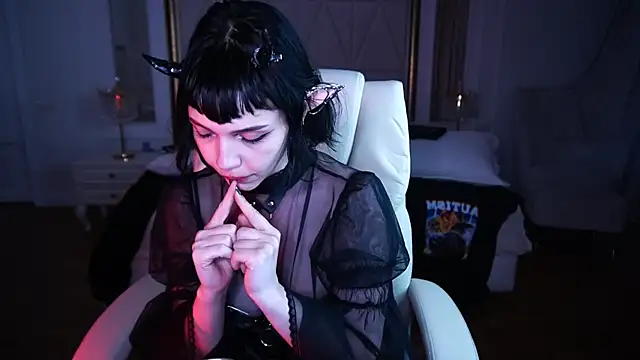 XXX chat uživo modela OutfitObsession