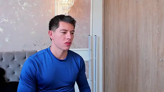 IanMancini's Live XXX Chat