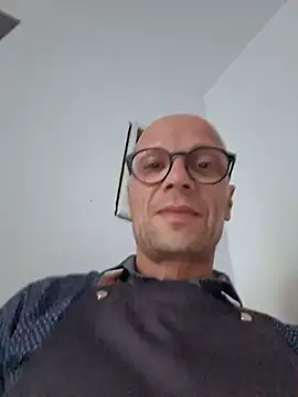 wedge75 live XXX chat
