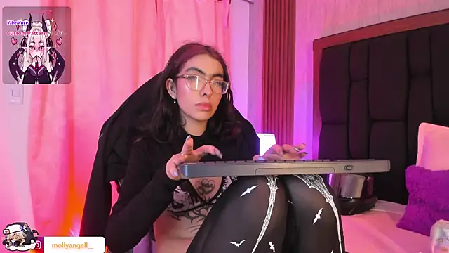 Molly_A Live XXX-chat