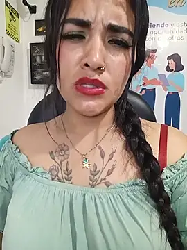 MAYE__13n Live XXX chat
