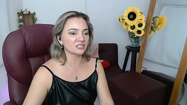 دردشة ana_milf الجنسية المباشرة