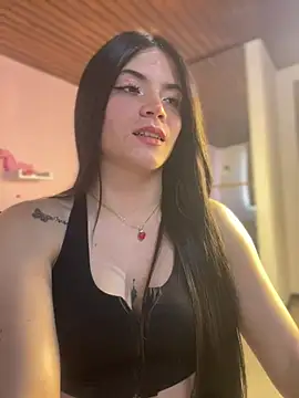 PamelaJonsom_ XXX чат на живо