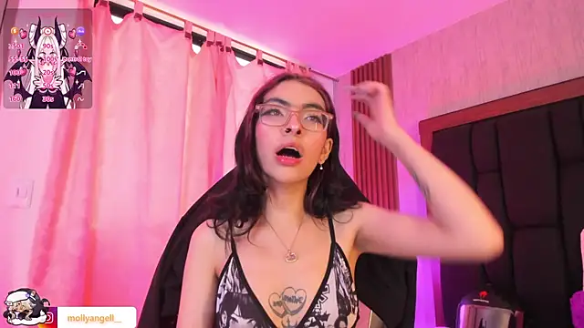 Molly_A's Live XXX Chat