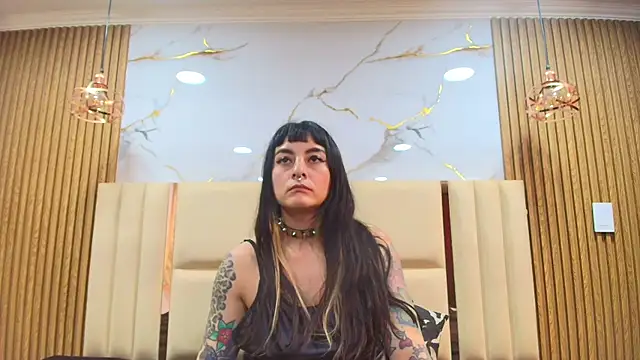 Naughty_Kittenm 라이브 XXX 채팅