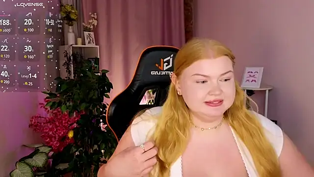 Arietta_Heart Webcamshow