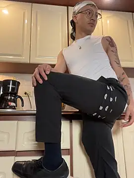 Alexander_Klain live XXX chat