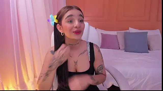 Abriil_cutee Adlı Modelin Canlı XXX Sohbeti