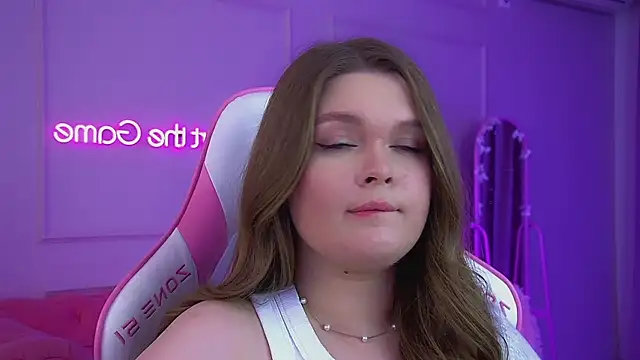 CrystalLyons Chat XXX live