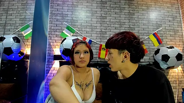 Chat +18 de Keily_and_cartyx ao vivo