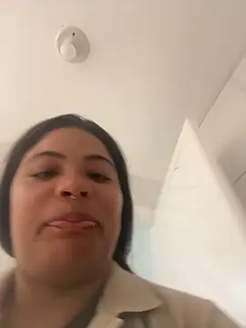ZahraAmira_'s Live XXX Chat