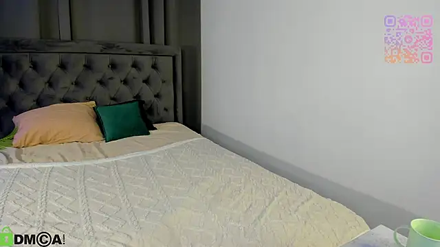 serinella_ Adlı Modelin Canlı XXX Sohbeti