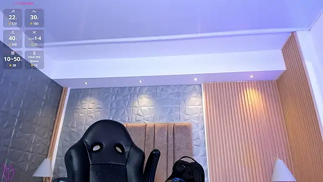 Онлайн чат XXX charlottewhitte