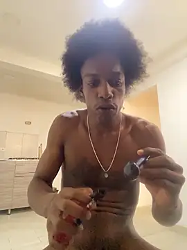 צ'אט XXX בשידור חי של Larry-n-clouds