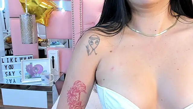 Онлайн чат XXX LeilaScott