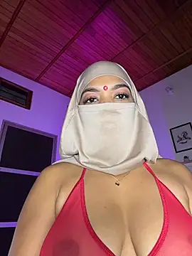 Yuli_arabic Adlı Modelin Web Kamerası Şovu
