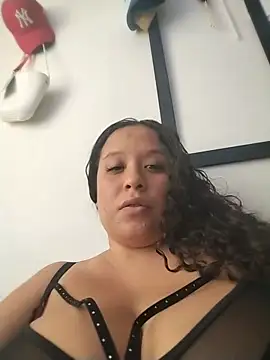 Chat XXX en directo de You-sexy-starr