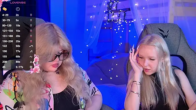Chat XXX en directo de MaoqiBeverly