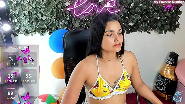 Chat +18 de DestinyHills ao vivo