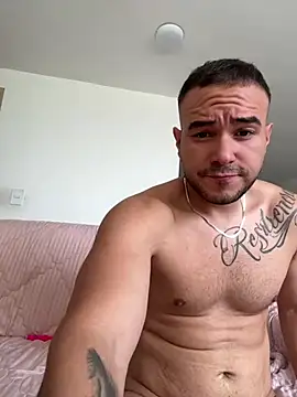 Pokazy przed kamerką – lunasex06