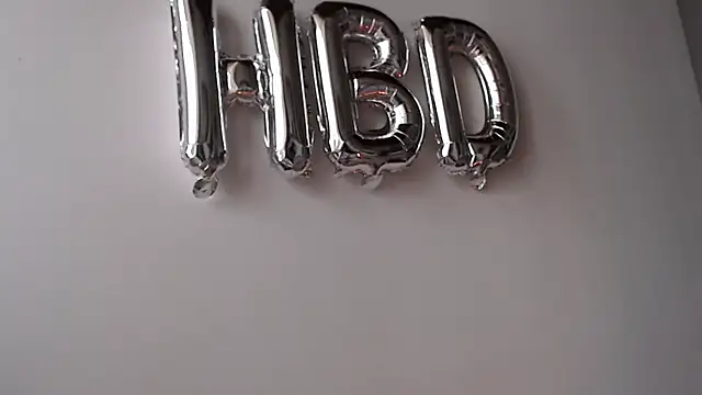 צ'אט XXX בשידור חי של Luch609