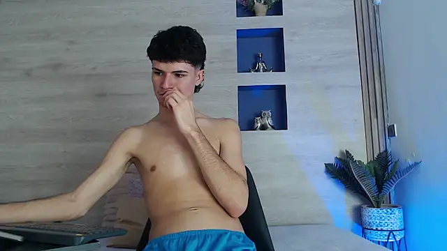 Logan_Steel Chat XXX live
