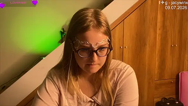Онлайн чат XXX JacyWinslat