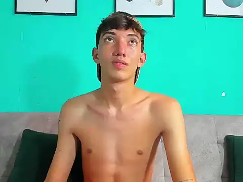 MaikolOrtizz Chat XXX in diretta