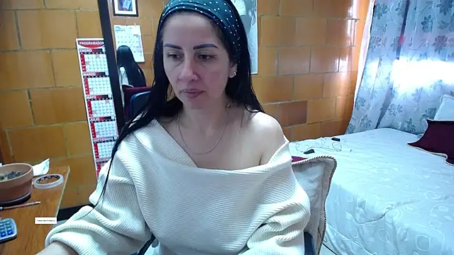 charlote_temple's Live XXX Chat