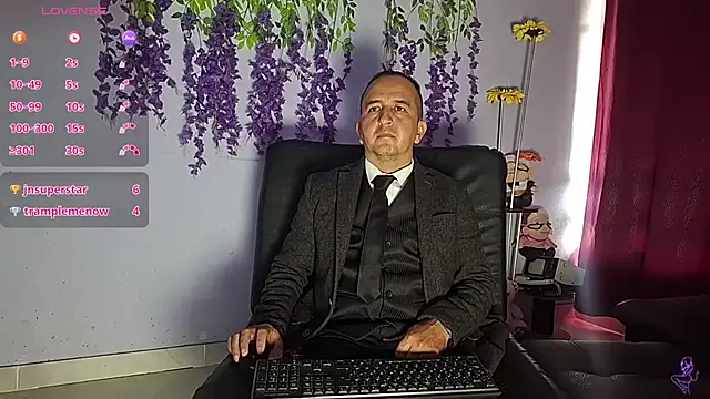 دردشة GreisyAndHazzan الجنسية المباشرة