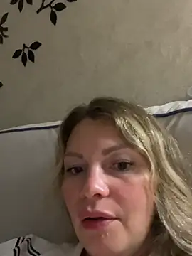 StefanyForYour's Live XXX Chat