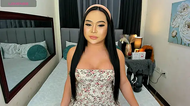 ZiaFamurri Live XXX-chat