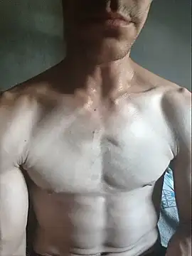 GhostLove8 Show in webcam