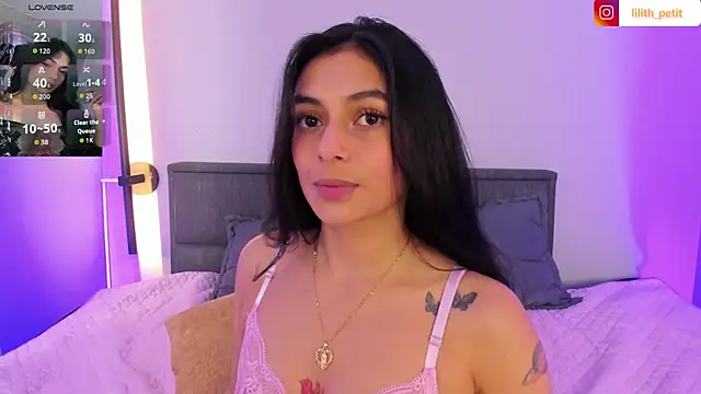 lilith_petit_ Live XXX-chat