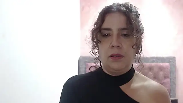Chatroom XXX en direct de Victoria_meester